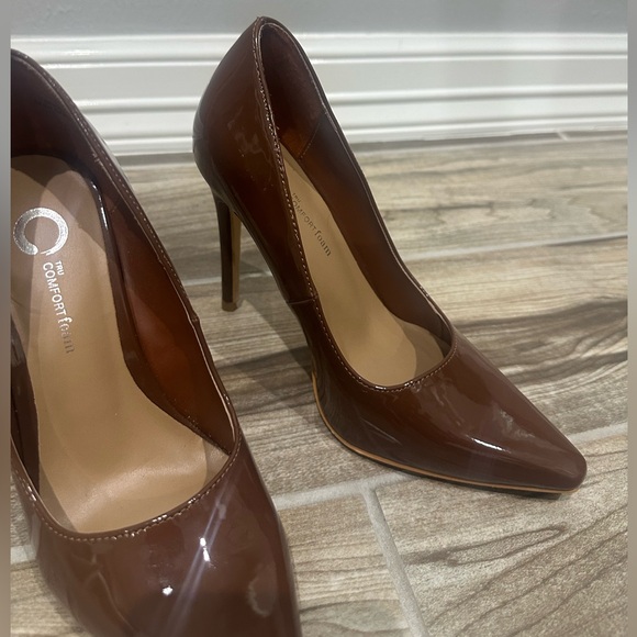 Journee Vollection Hadli pumps heels brown cognac patent heels - Picture 3 of 6